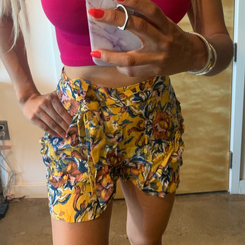 Floral BP shorts